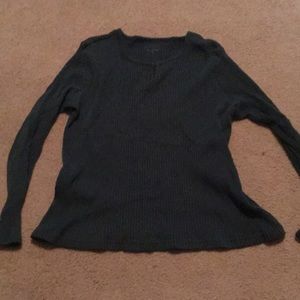 Women’s long sleeve sweater